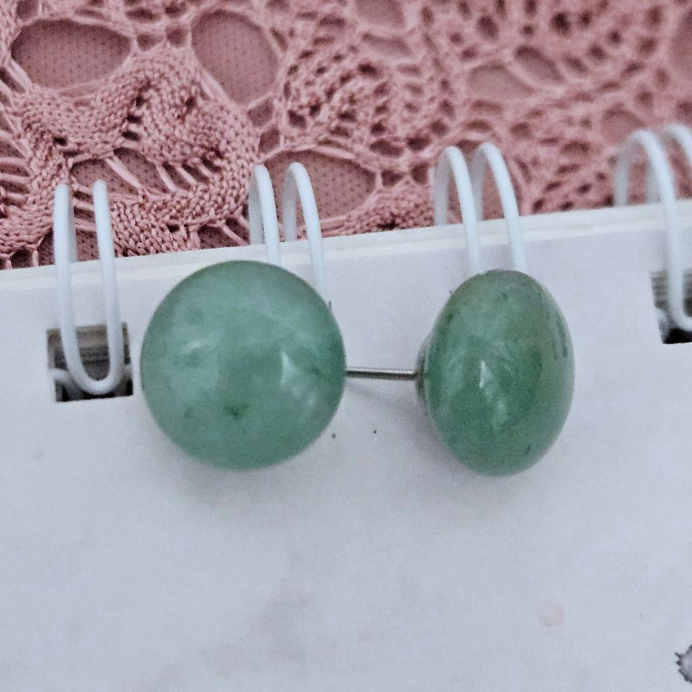 Green Aventurine Silver Stud Earrings - Picture 4 of 4